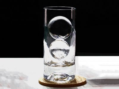 Máquina para hacer hielo en esferas automática