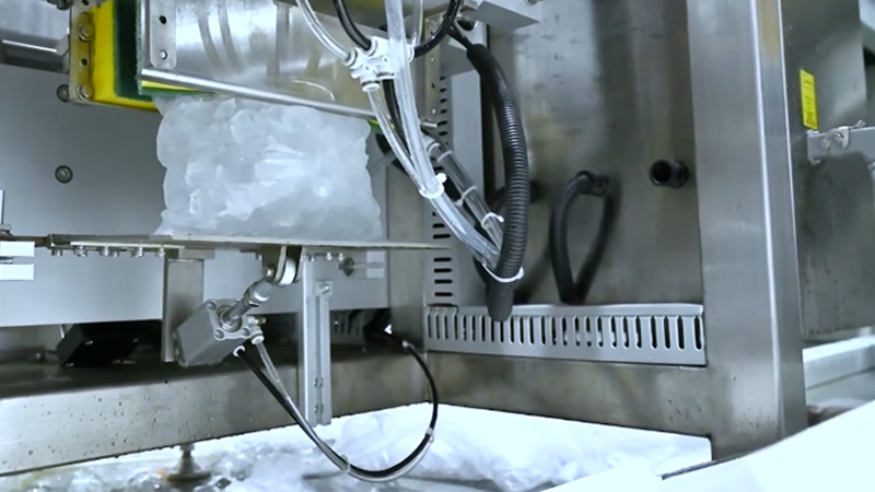 Envasadora volumétrica vertical para hielo